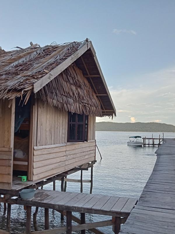 Outside volunteer dorm bungalows